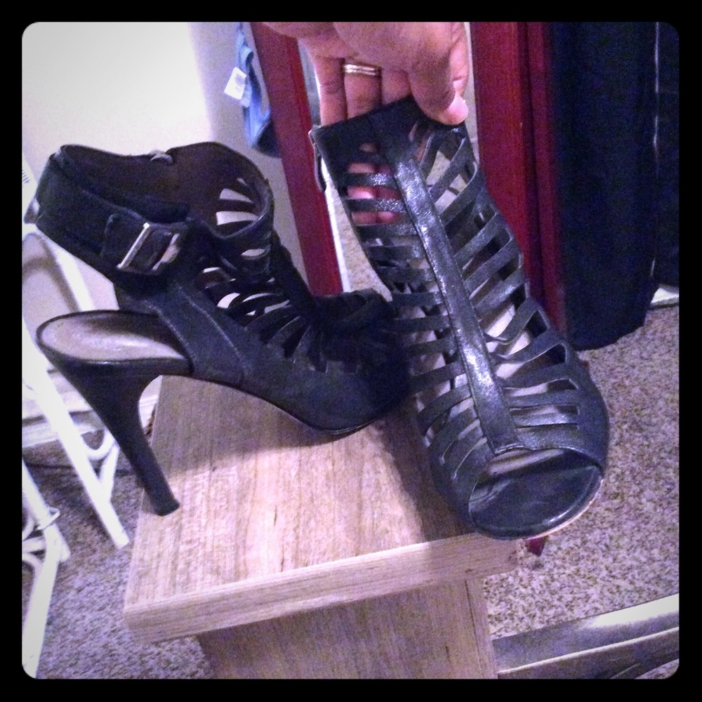 Sandal heels
